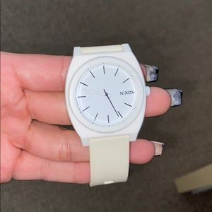 White Nixon watch women’s